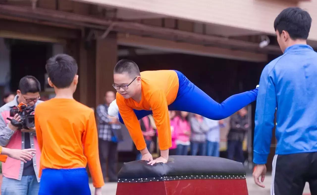 学生团体操上场音乐_上场团体操音乐学生怎么练_上场团体操音乐学生叫什么