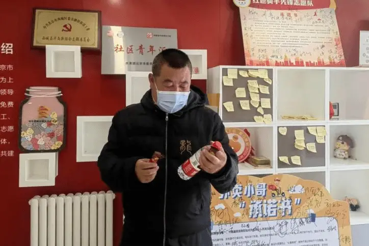 快递员送外卖的故事_写快递员或外卖员的作文_快递和外卖员的生活趣事